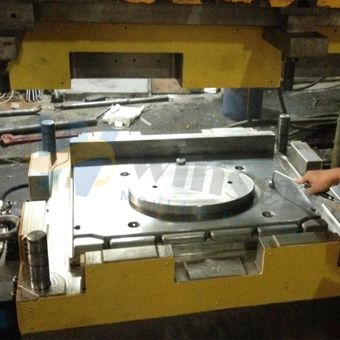 Square and Round Sewer Manhole Cover Frame mould 1 Square And Round Sewer Manhole Cover Frame Mould 1