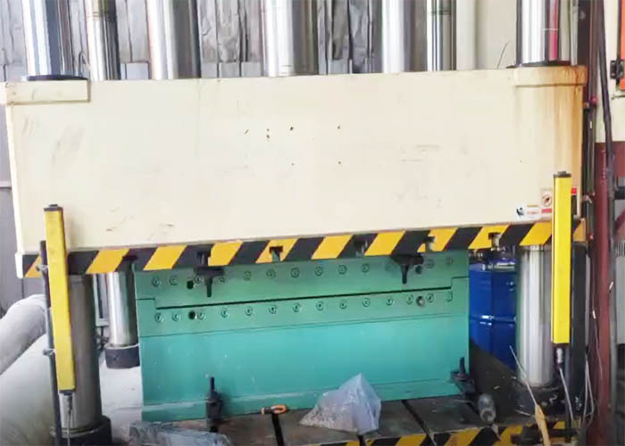 compression mold Compression Mold