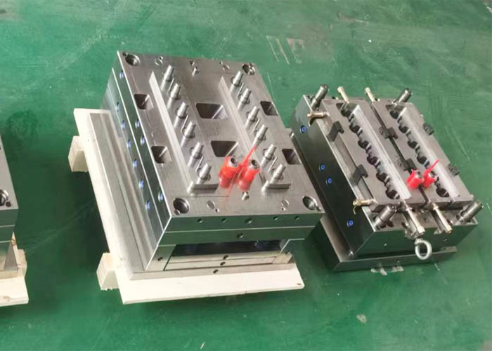 Insert Injection Molds for Battery Boxes in Insert Injection Molds For Battery Boxes In Mexico