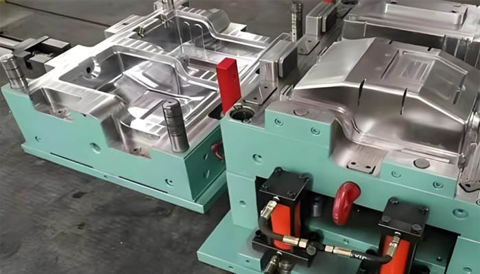 Compression Molding Defined Compression Molding Defined