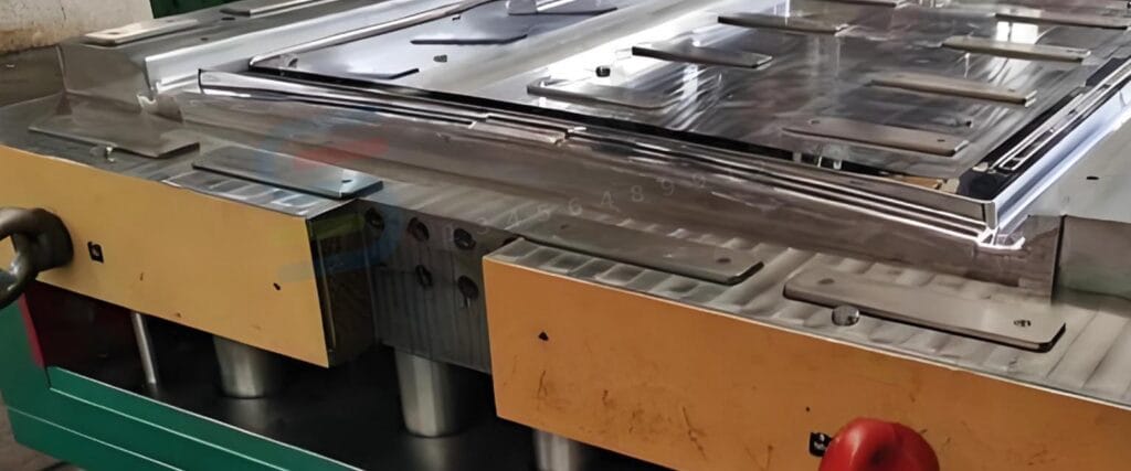 What Is Compression Mould